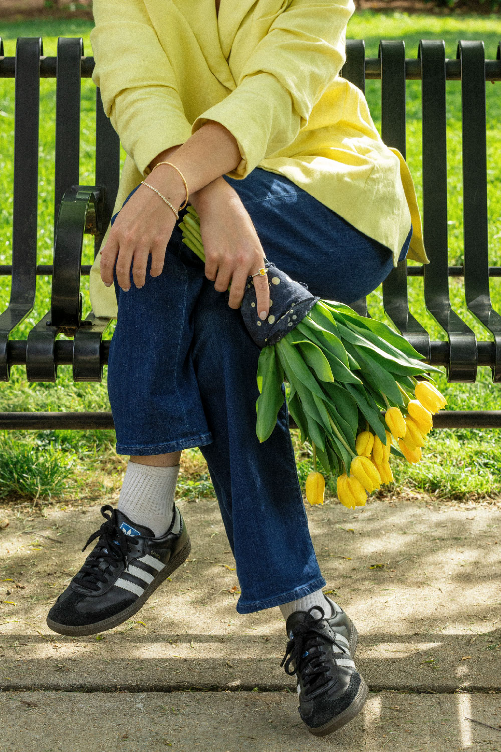 Yellow outfit with yellow gold jewelry